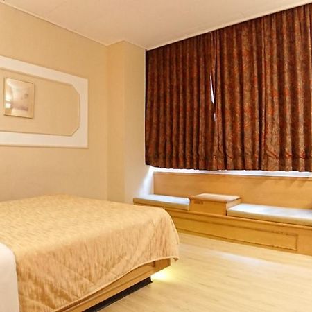 Yes Hotel Цзяи Экстерьер фото
