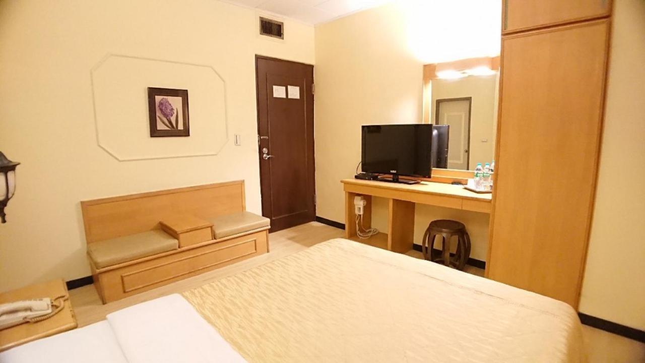 Yes Hotel Цзяи Экстерьер фото